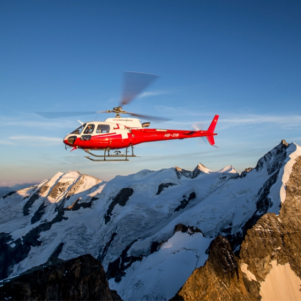 Vol vers la région de Ski de Corvatsch